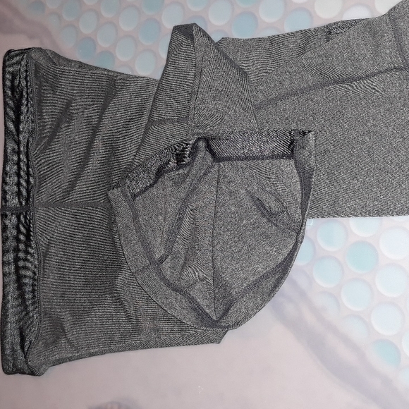 Lululemon Bundle - Picture 3 of 15